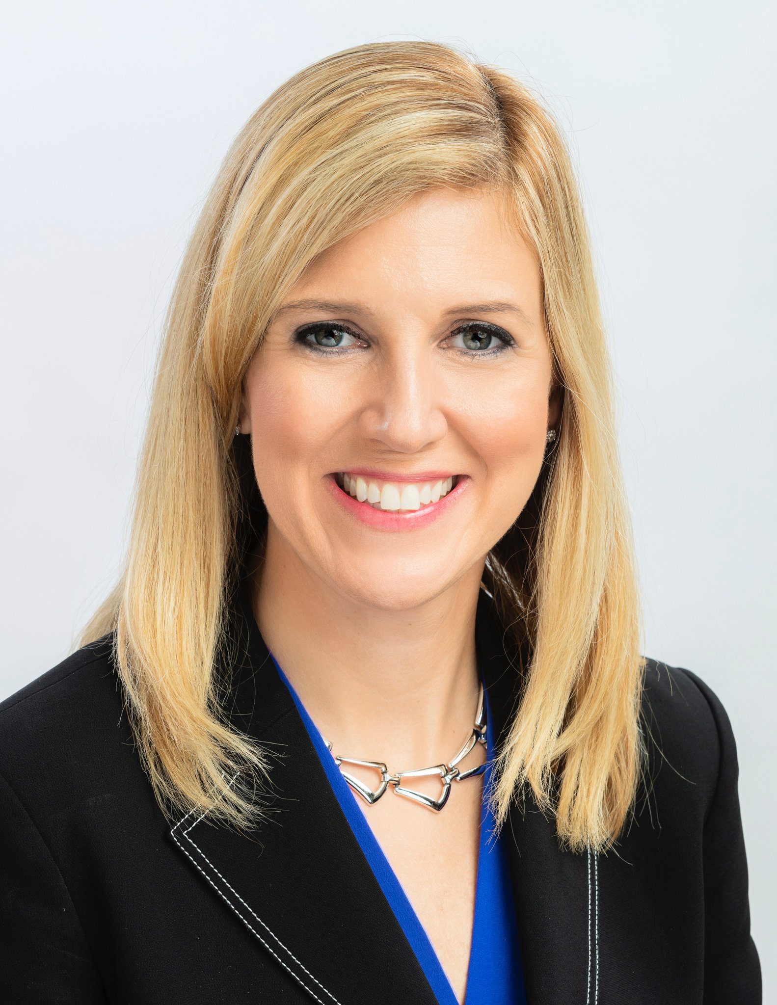 AutoNation Names Cheryl Miller as C.E.O., Its Second New Boss This ...